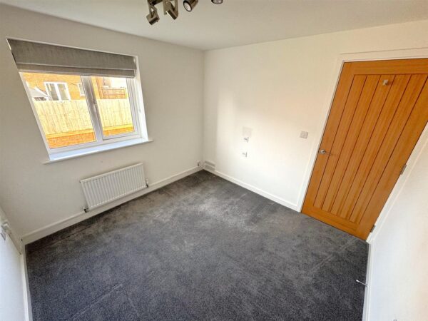 Kennard close, Corby