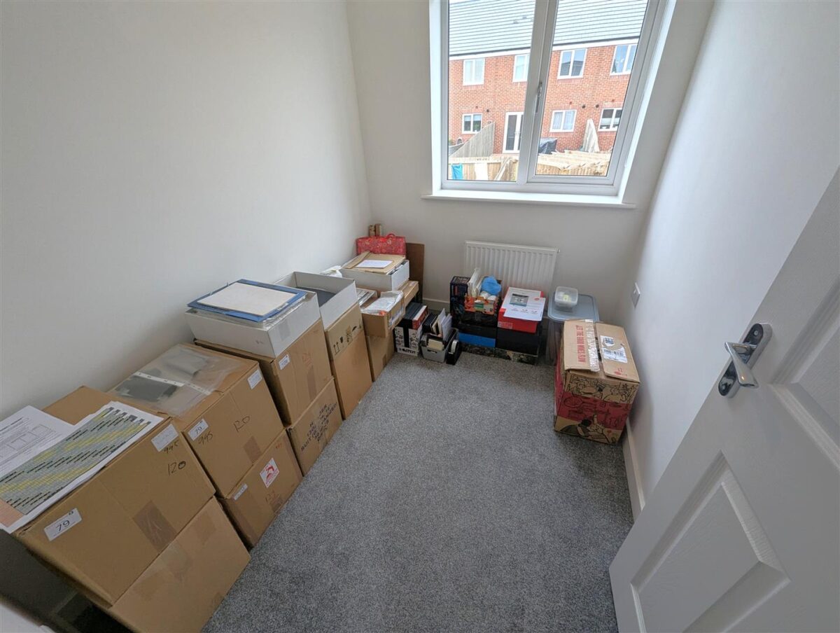 Menzel Road, Weldon, Corby