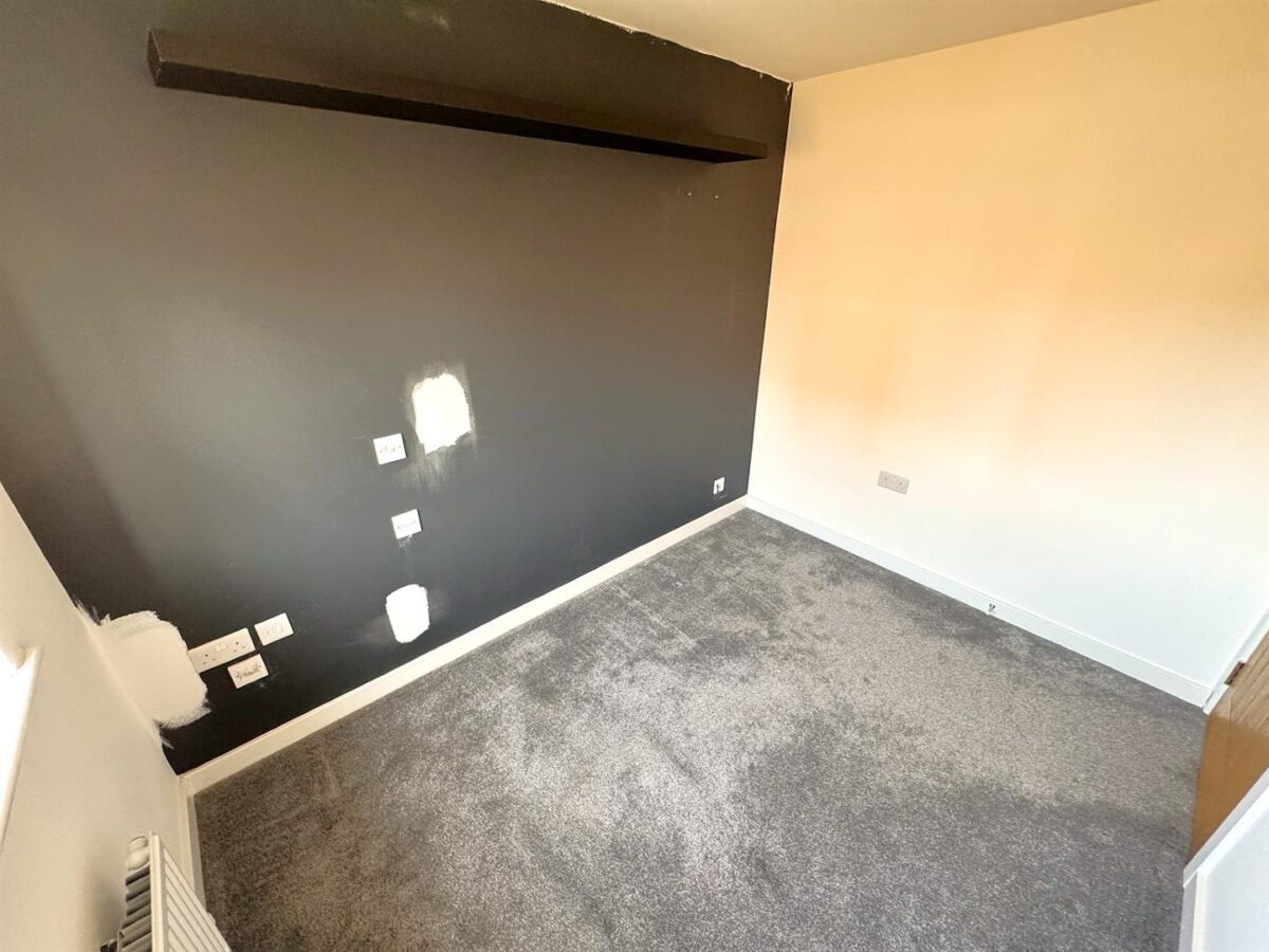 Kennard close, Corby