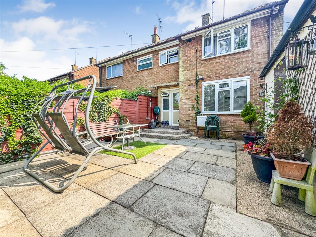 Blake Road, Corby