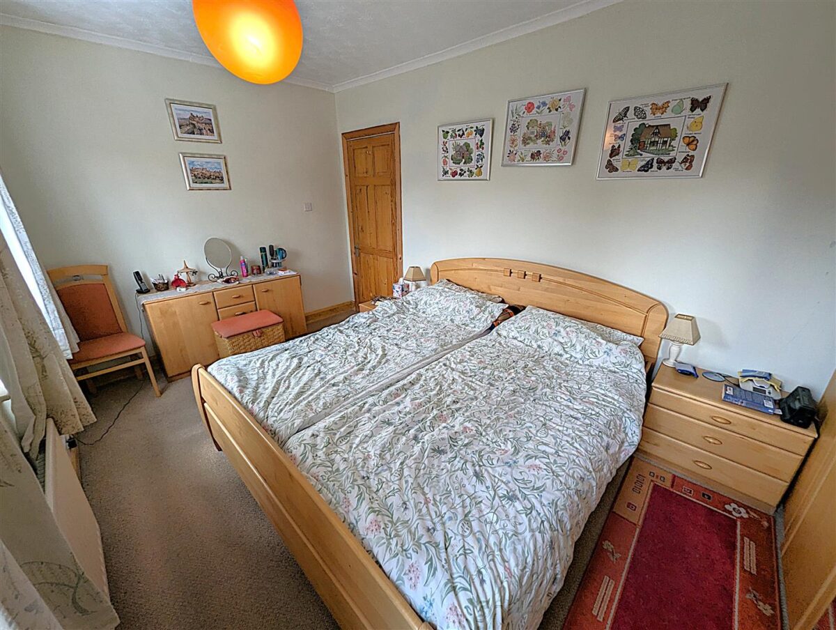 Springfield Grove, Corby