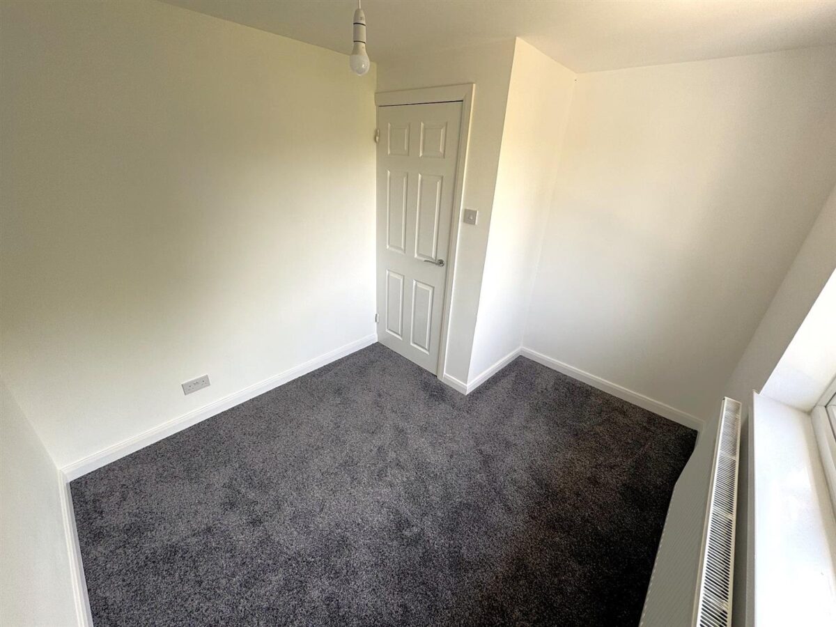 Clovelly Court, Corby