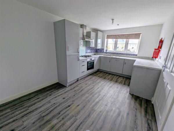 Bowman Road, Weldon, Corby