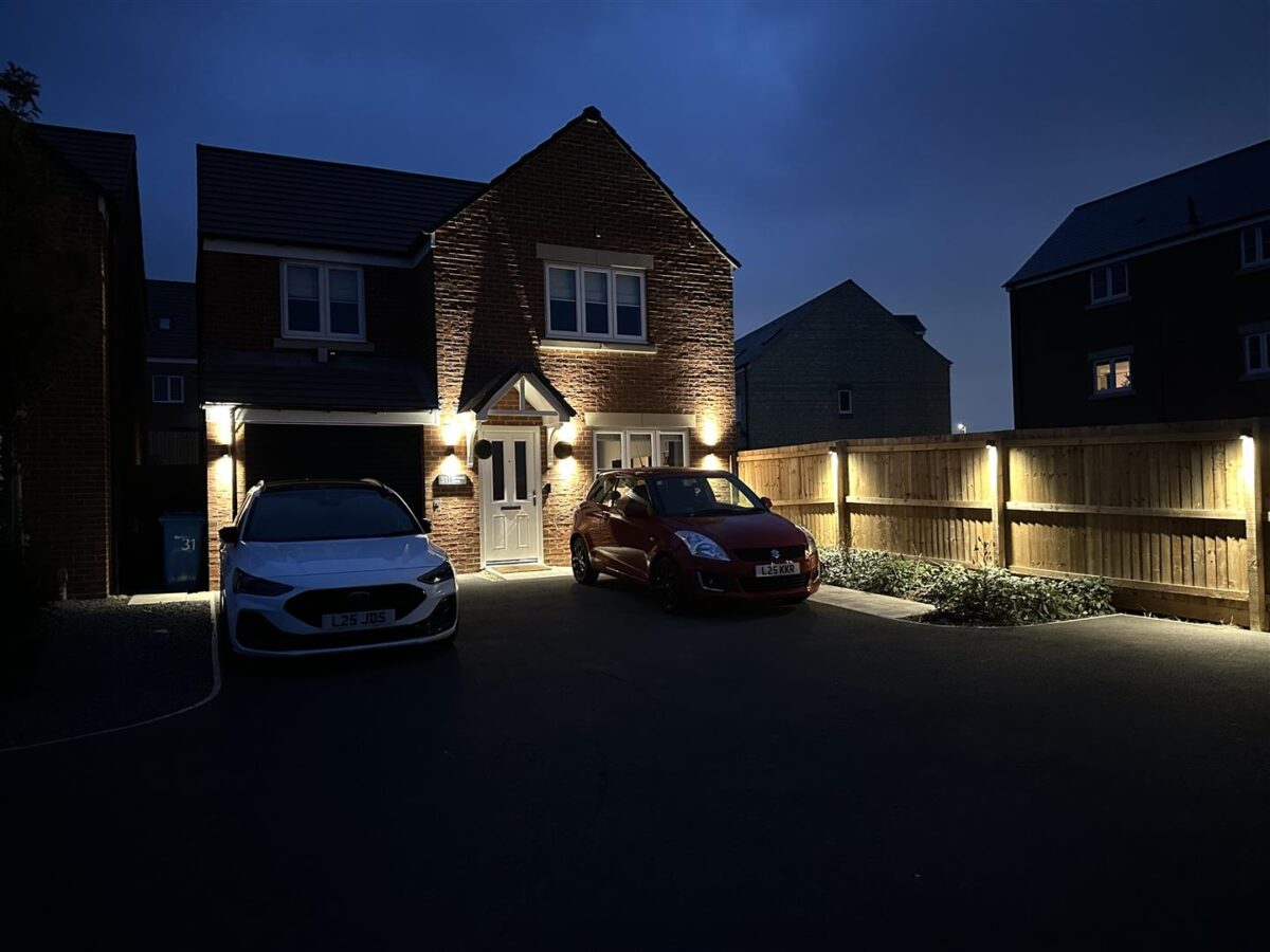 Kennard close, Corby
