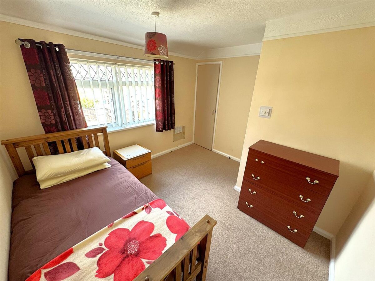 Caythorpe Square, Corby