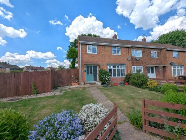 Farmstead Road, Corby