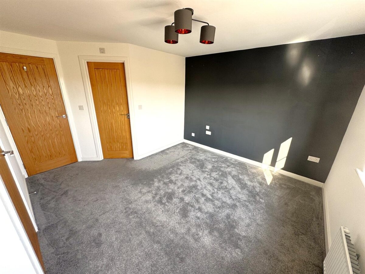 Kennard close, Corby