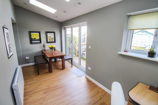 Westfields Road, Corby