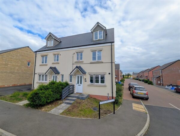 Bowman Road, Weldon, Corby