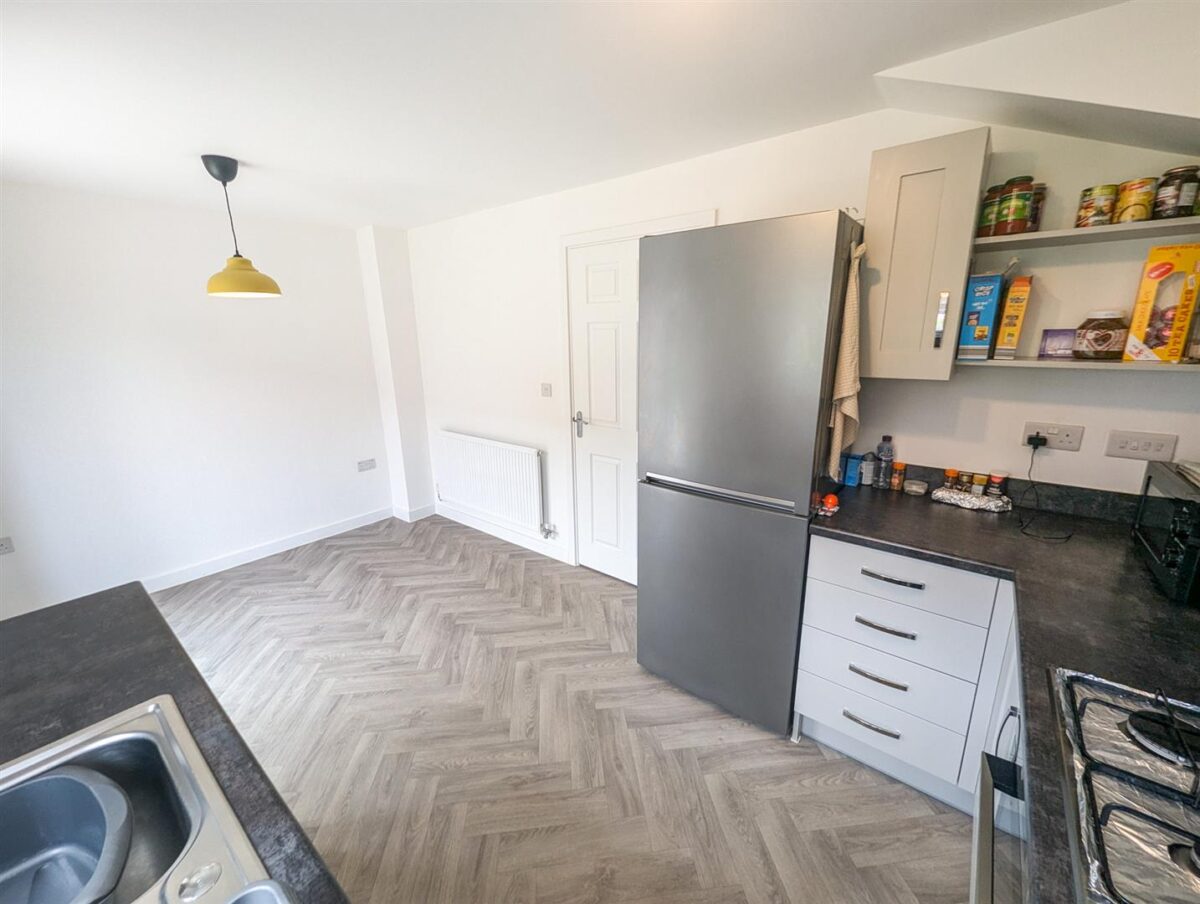 Menzel Road, Weldon, Corby