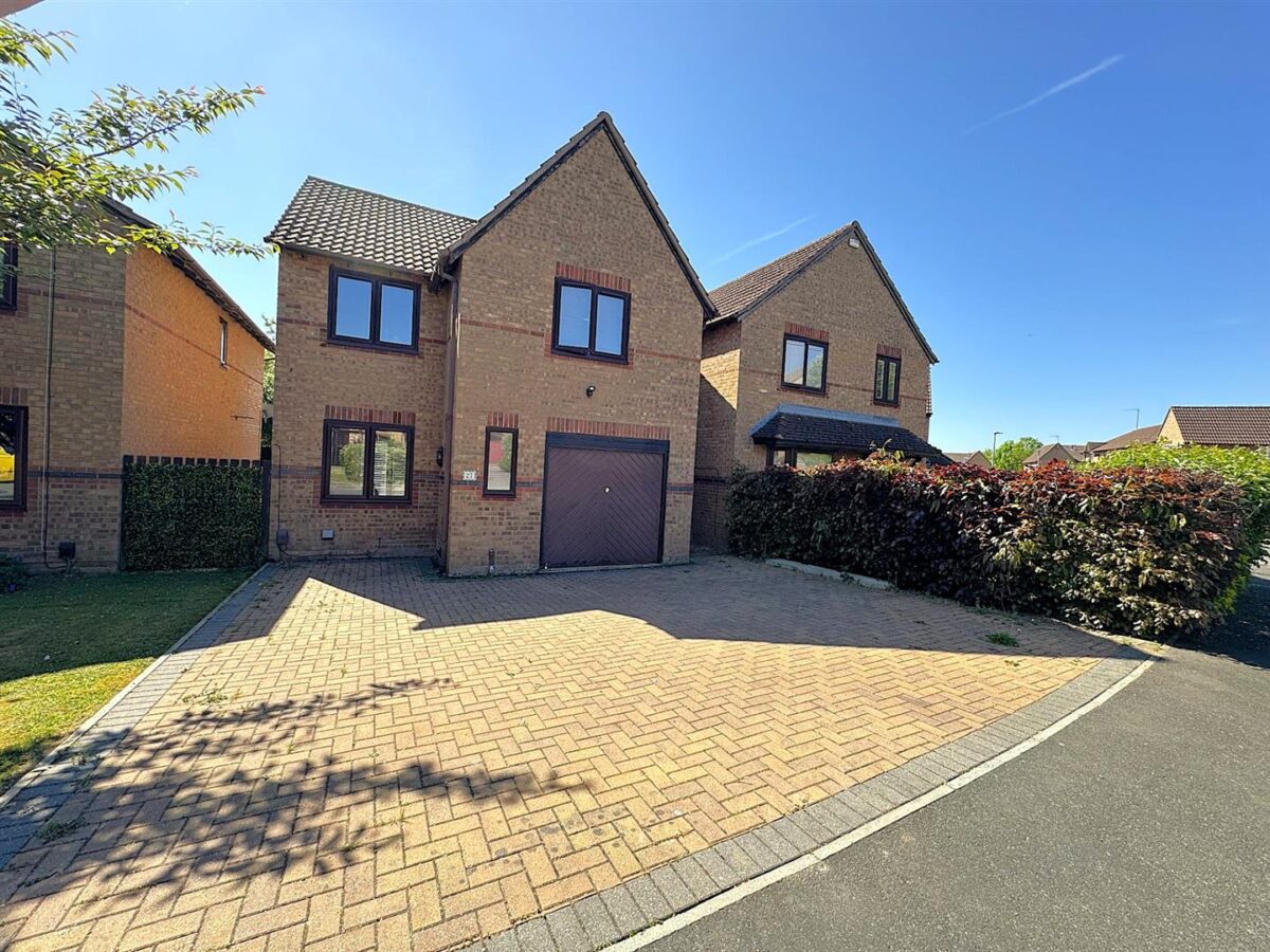 Sycamore Drive, Desborough, Kettering