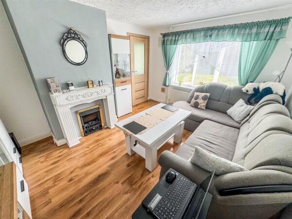 Blake Road, Corby