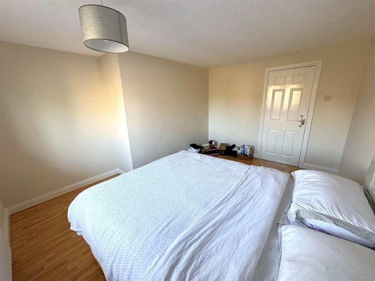 Sycamore Drive, Desborough, Kettering