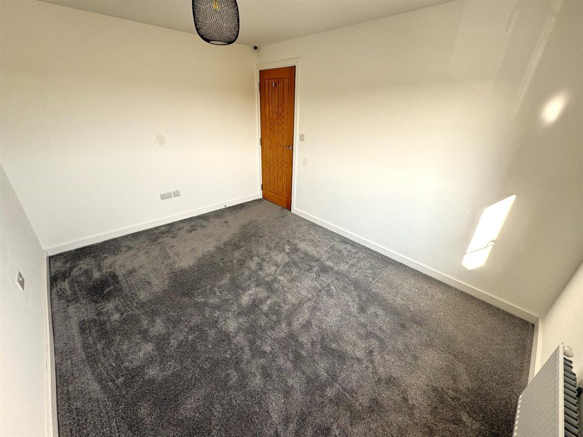 Kennard close, Corby
