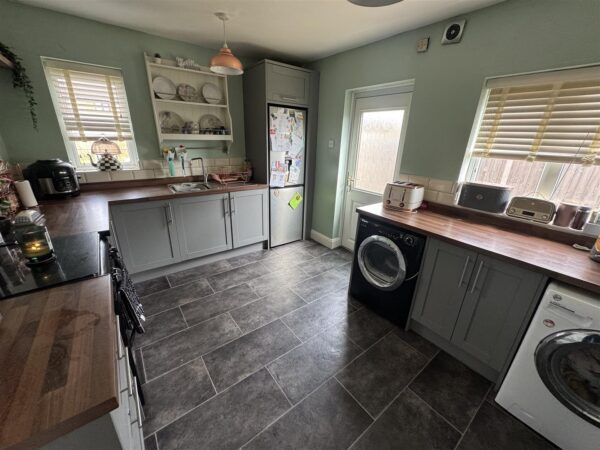 Stephenson Way, Corby