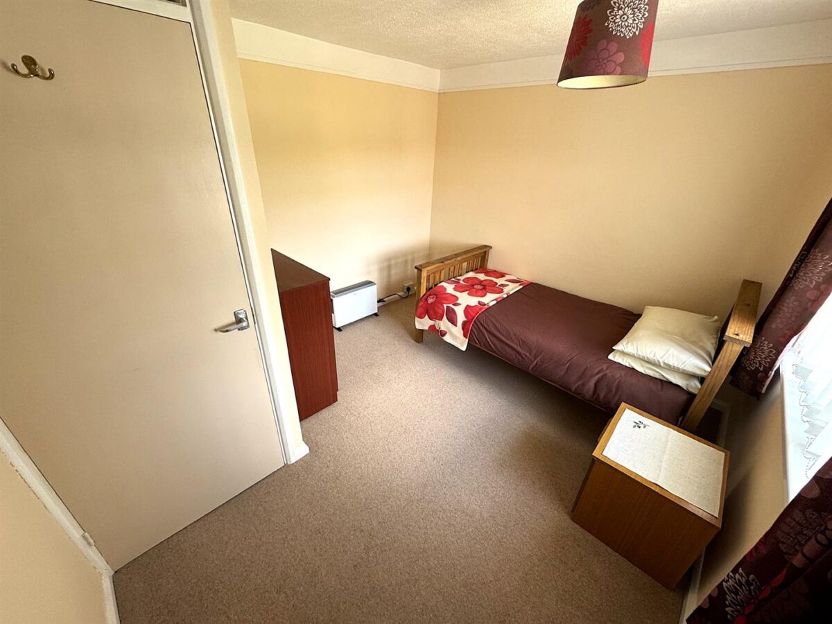 Caythorpe Square, Corby