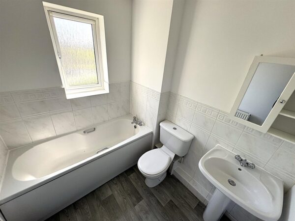 Lowry Close, Corby