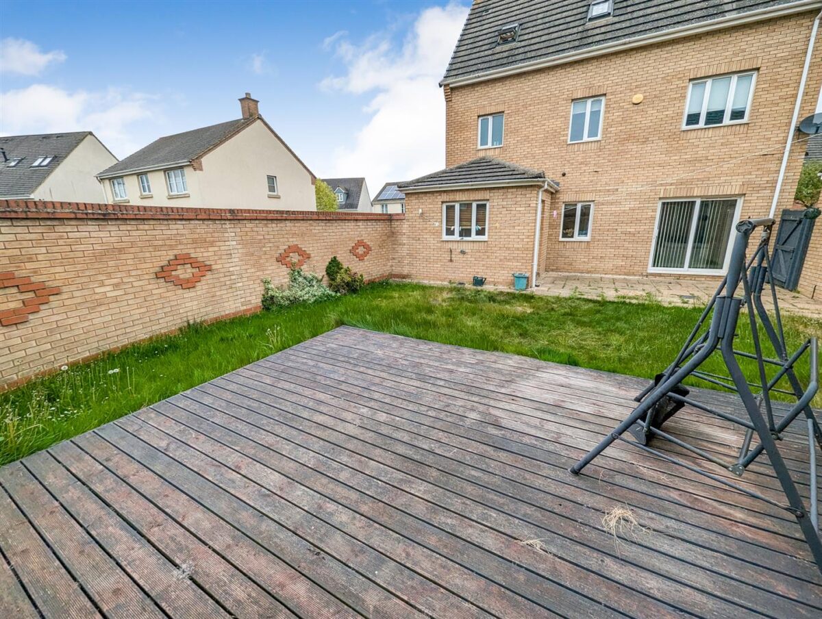 Wren Close, Corby
