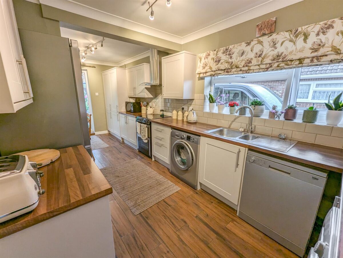 Cambridge avenue, Corby