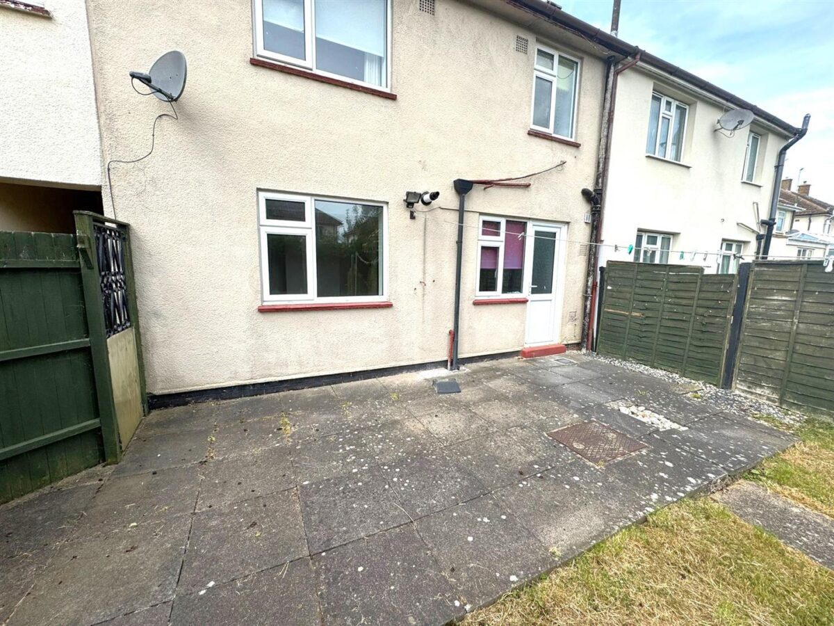 Dryden Way, Corby