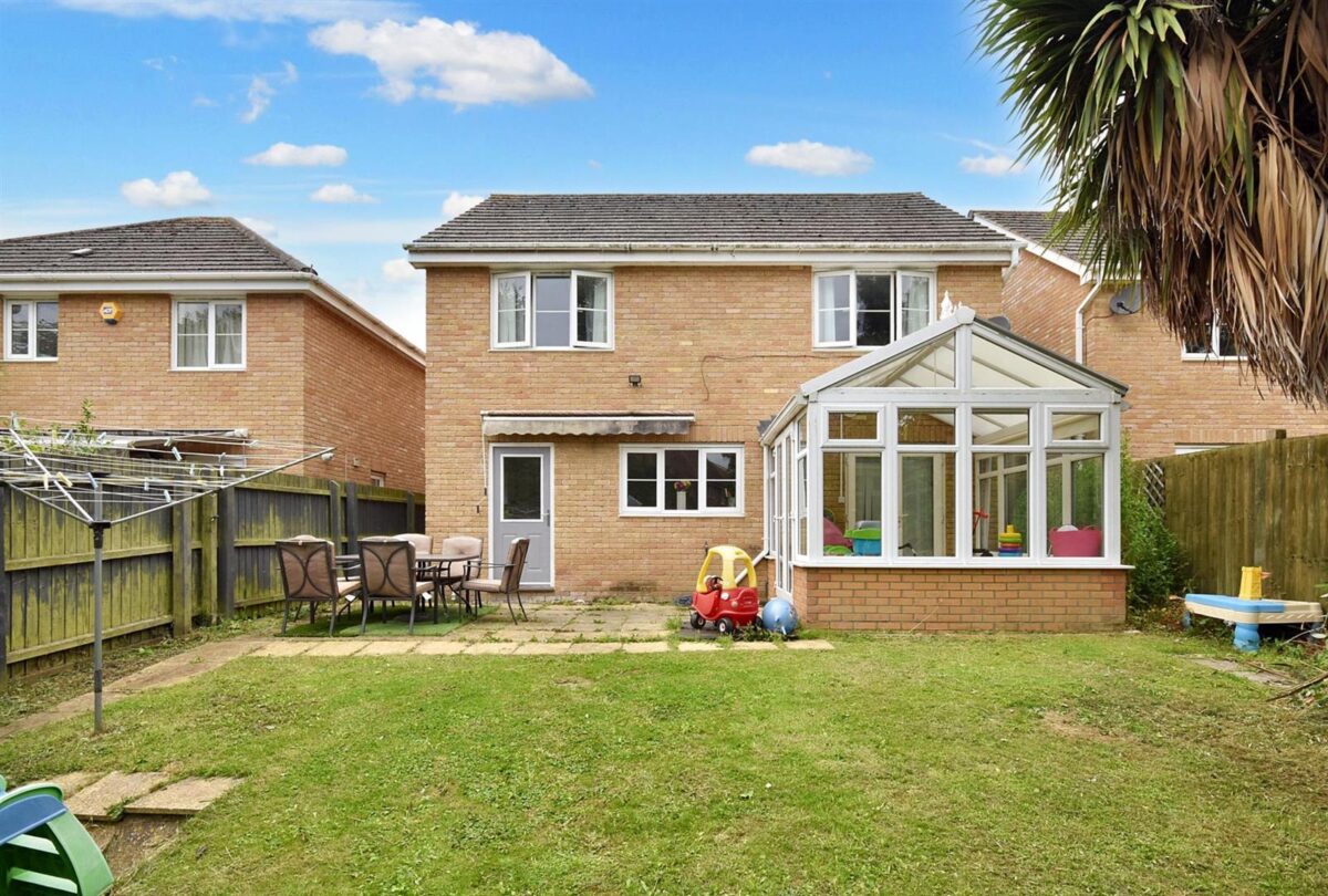 Huntingdon Close, Corby