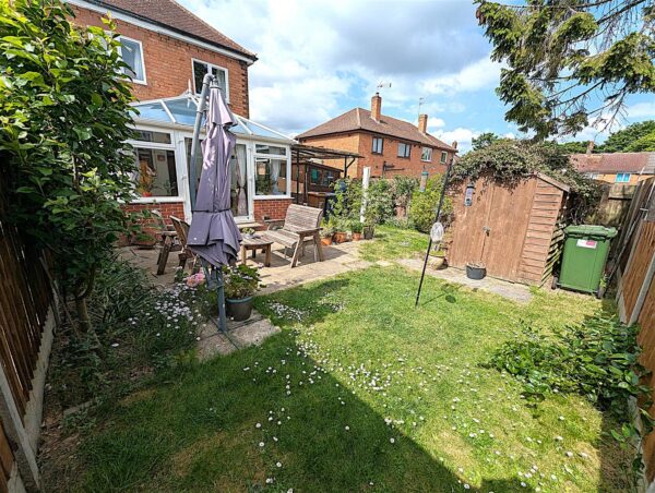 Springfield Grove, Corby