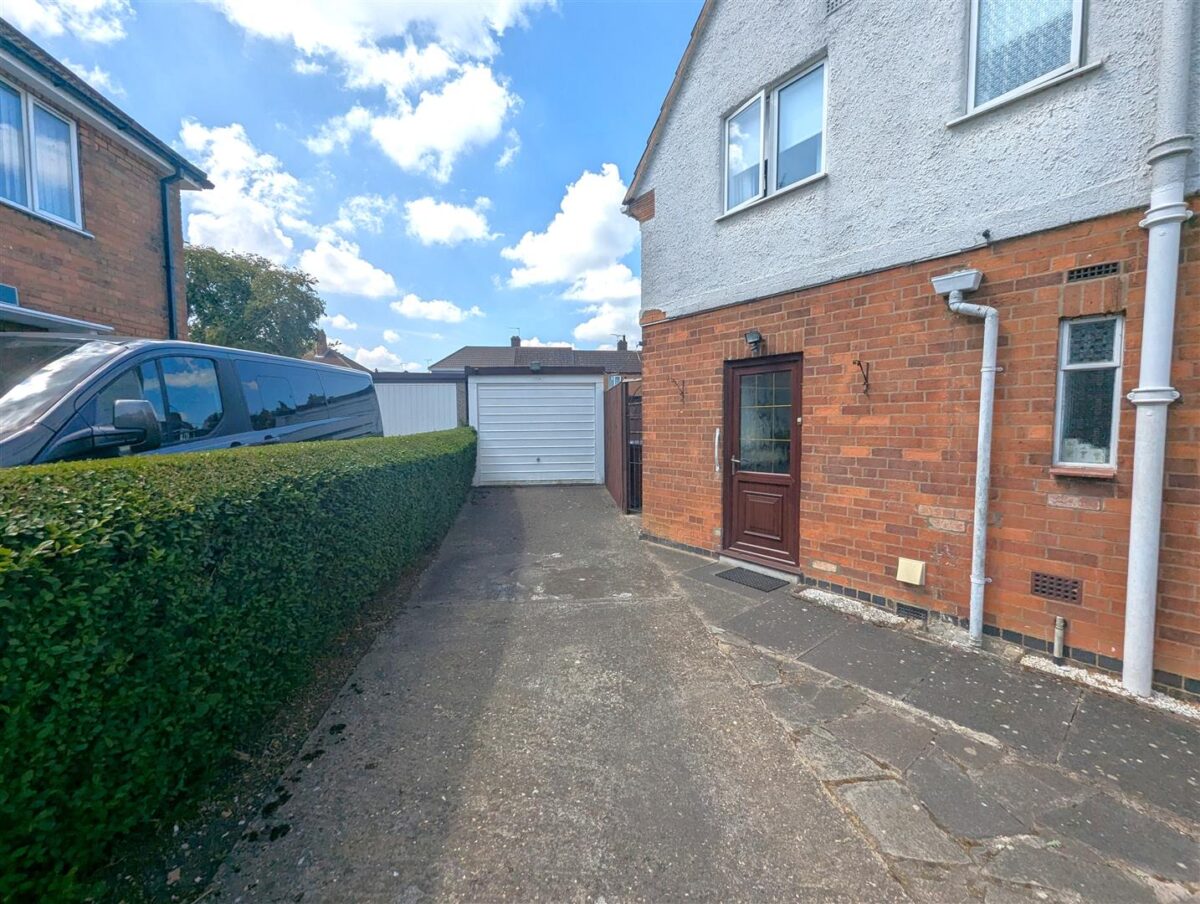 Stephenson Way, Corby