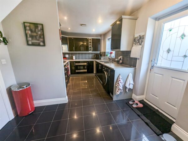 Jackdaw Road, Corby