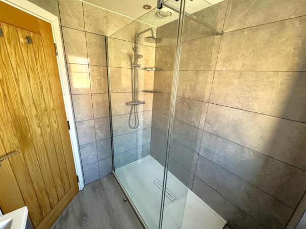 Kennard close, Corby