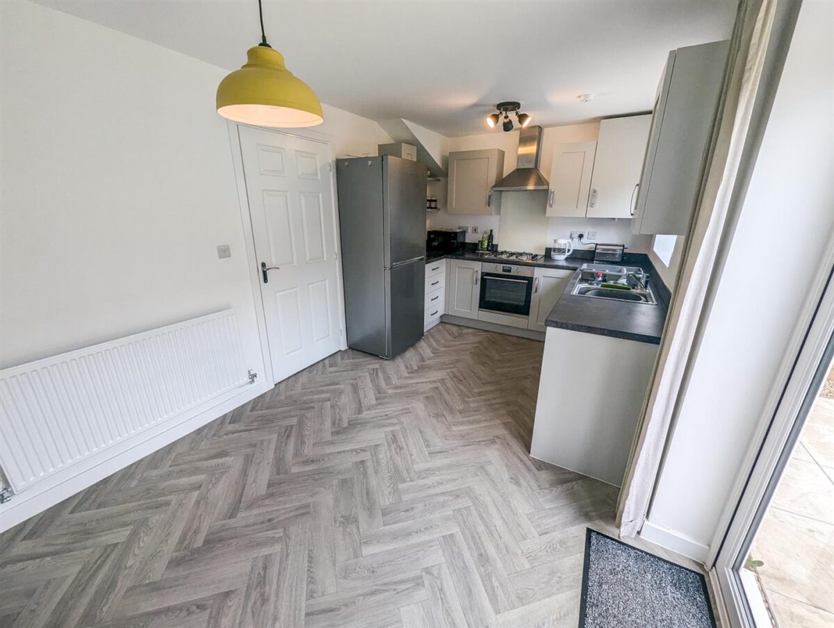 Menzel Road, Weldon, Corby