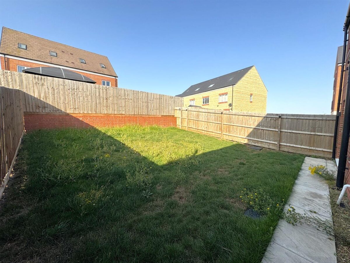 Kennard close, Corby