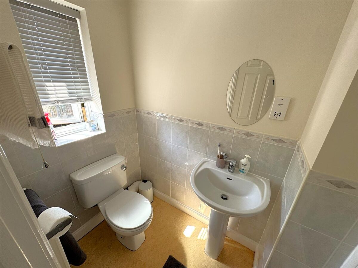 Sycamore Drive, Desborough, Kettering