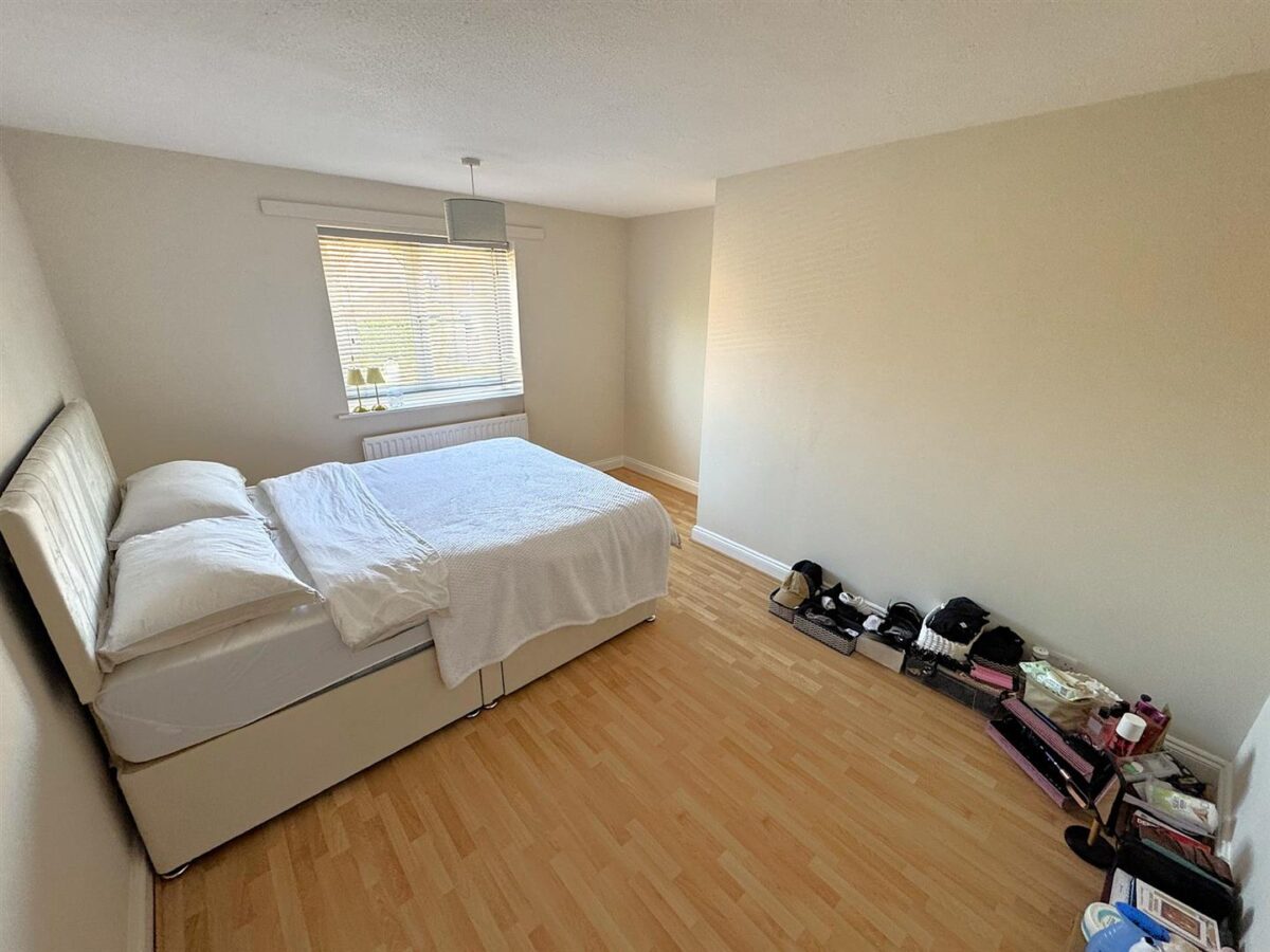 Sycamore Drive, Desborough, Kettering