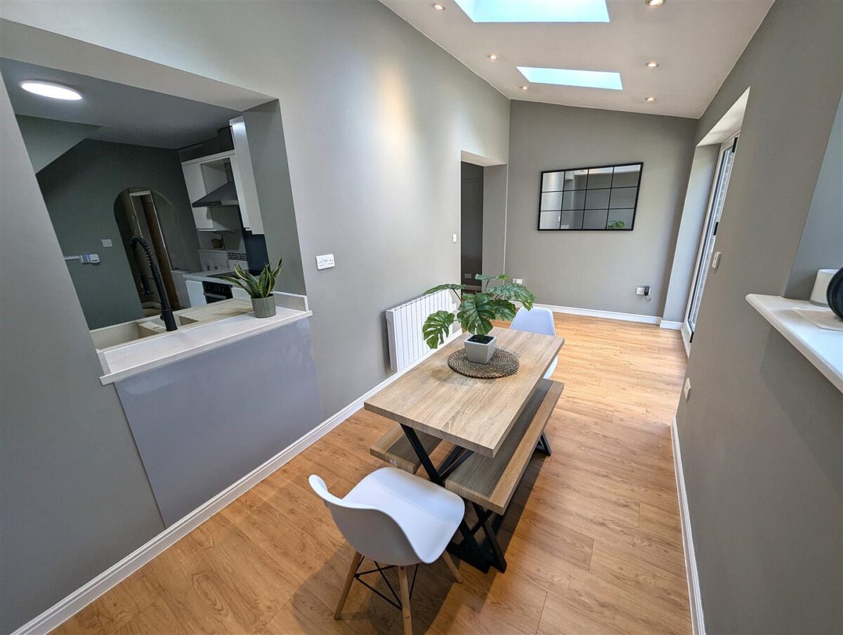 Westfields Road, Corby