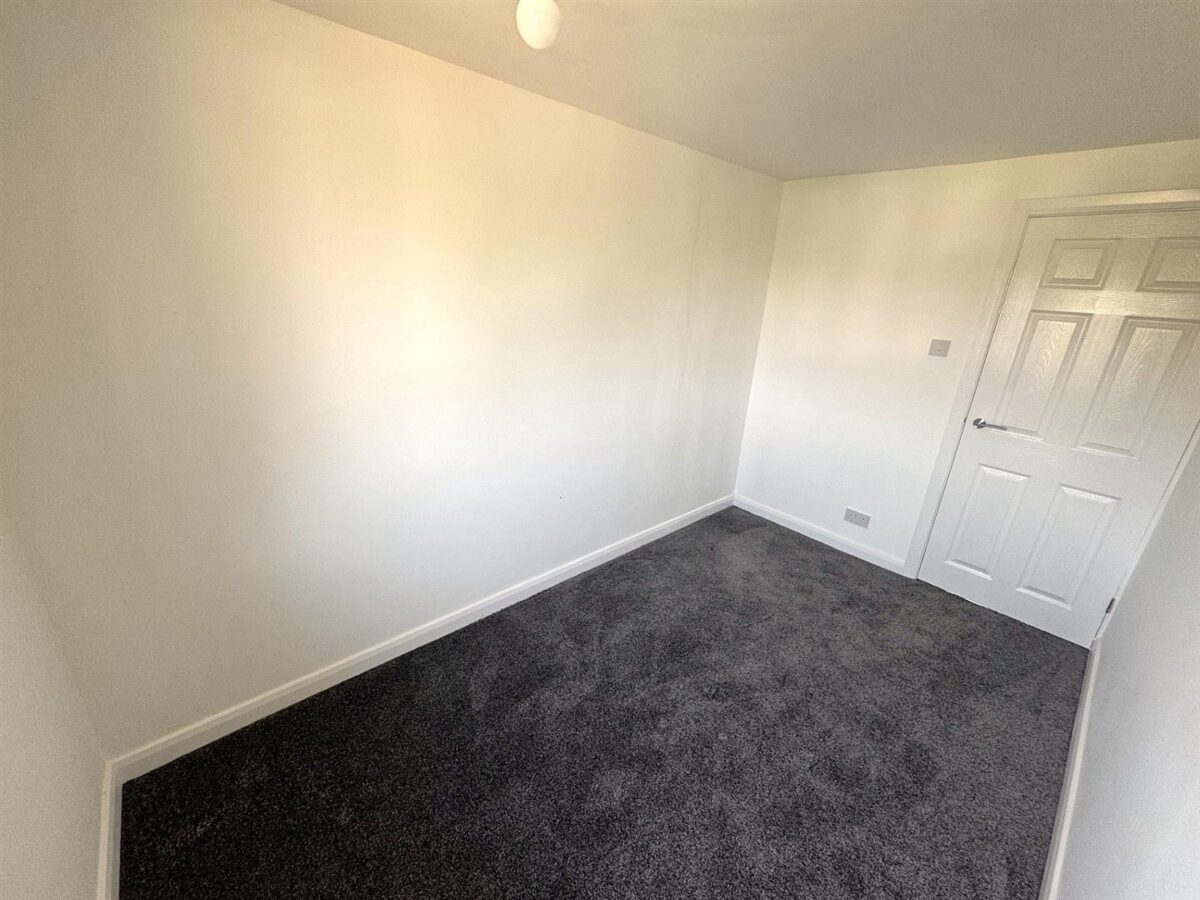 Clovelly Court, Corby