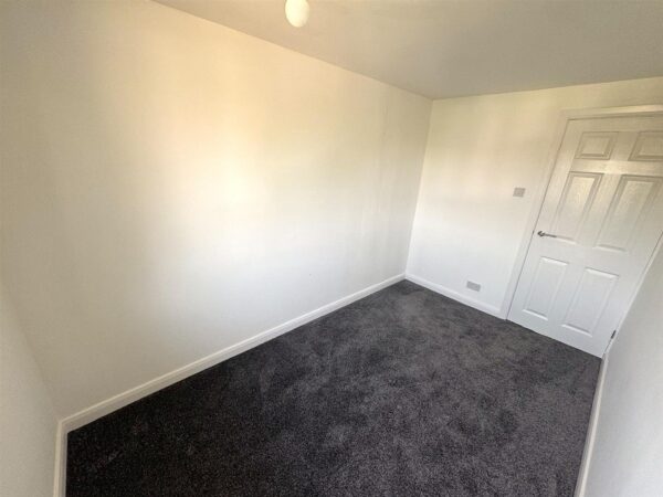 Clovelly Court, Corby