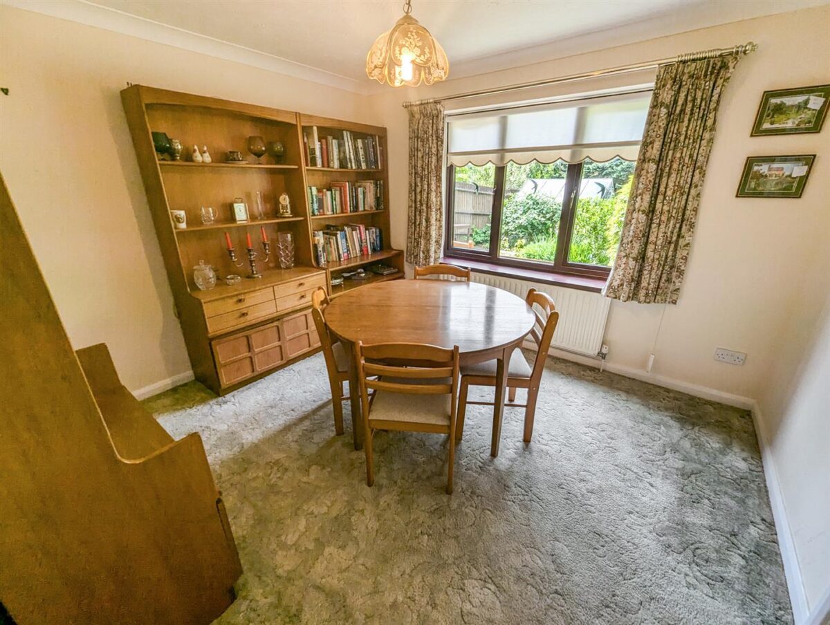 Briery Close, Great Oakley, Corby