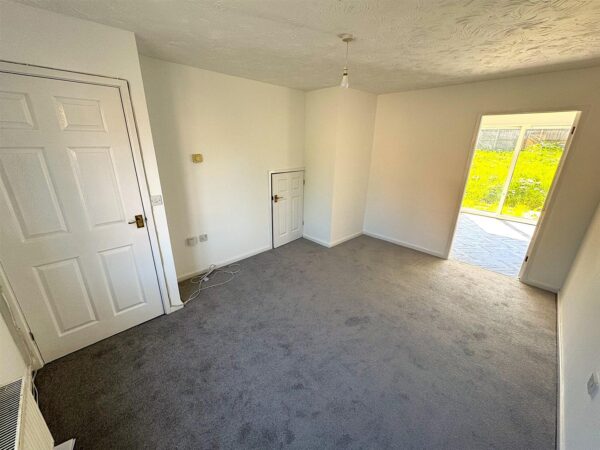 Lowry Close, Corby