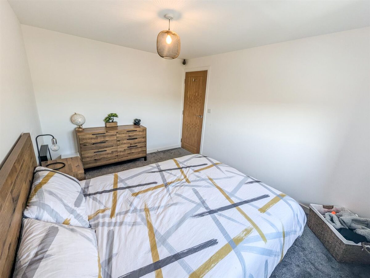 Kennard close, Corby