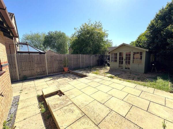 Sycamore Drive, Desborough, Kettering
