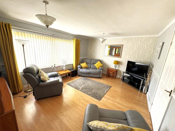 Kensington Walk, Corby