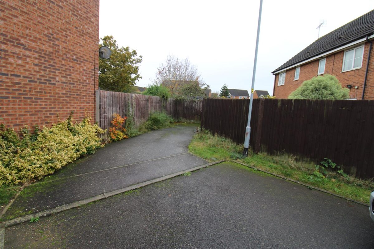 Barth Close, Great Oakley, Corby