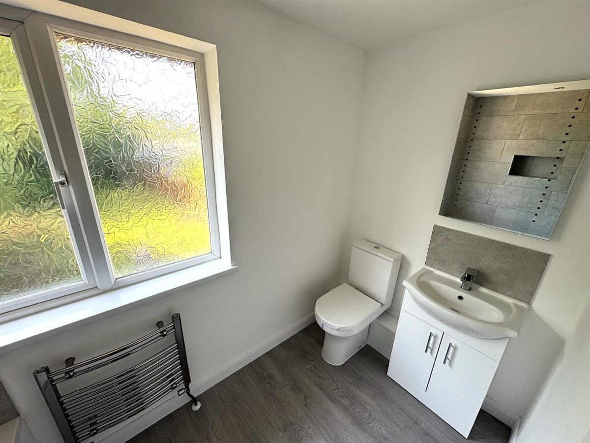 Clovelly Court, Corby