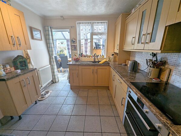 Springfield Grove, Corby