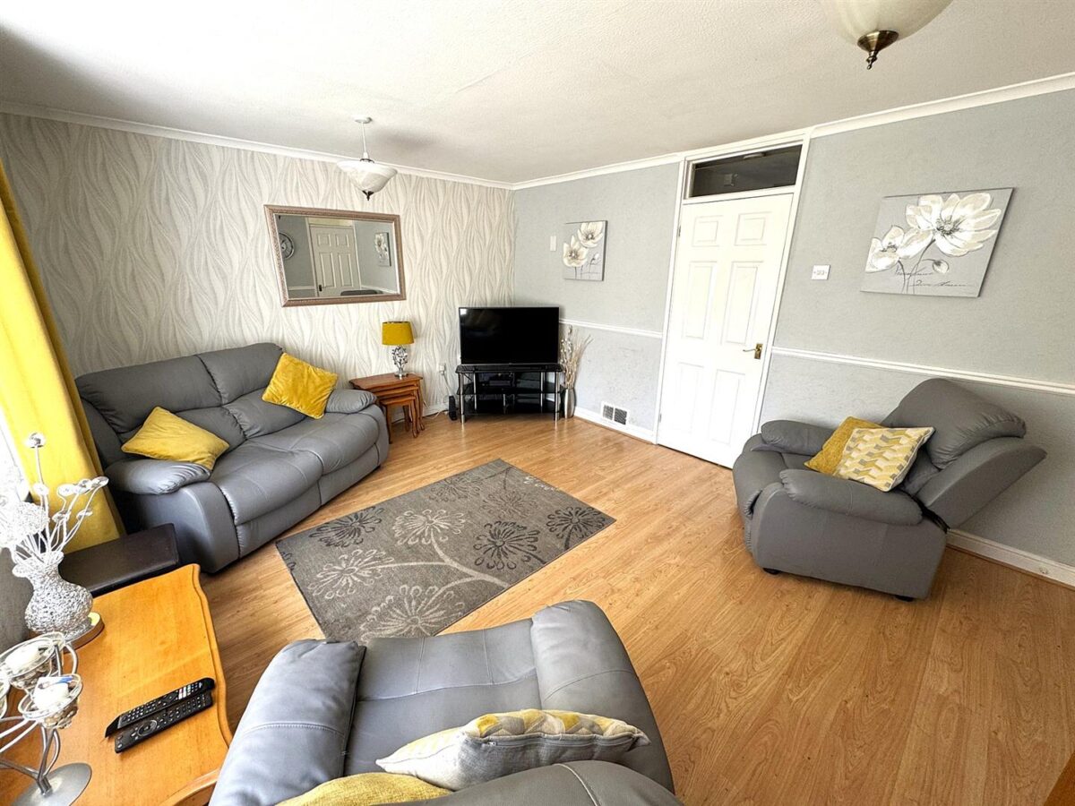 Kensington Walk, Corby