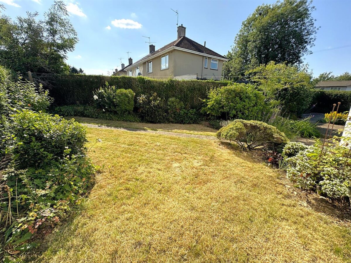 Brookes Grove, Corby