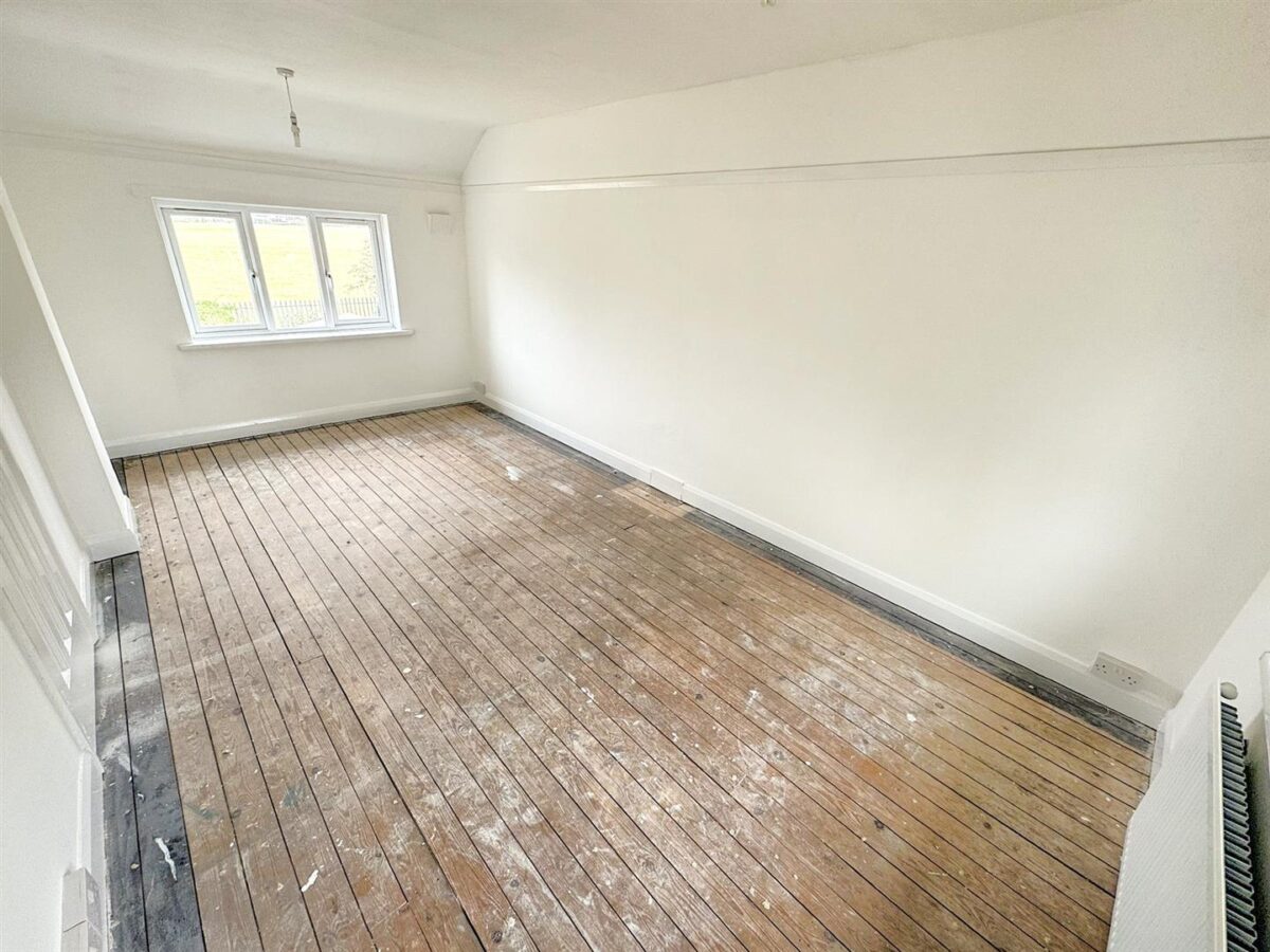 Studfall Avenue, Corby