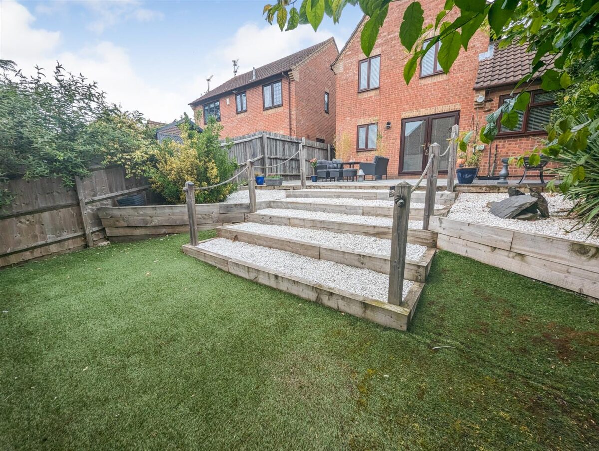 Little Meadow, Great Oakley, Corby