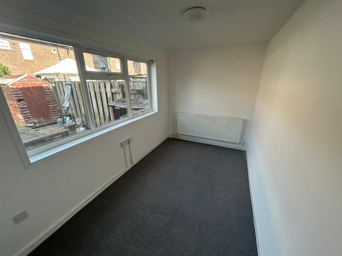 Steyning Close, Corby