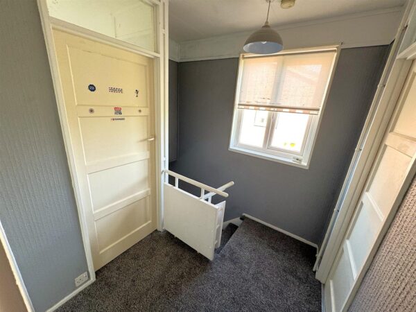 Welland Vale Road, Corby